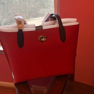 Coach willow tote brand new